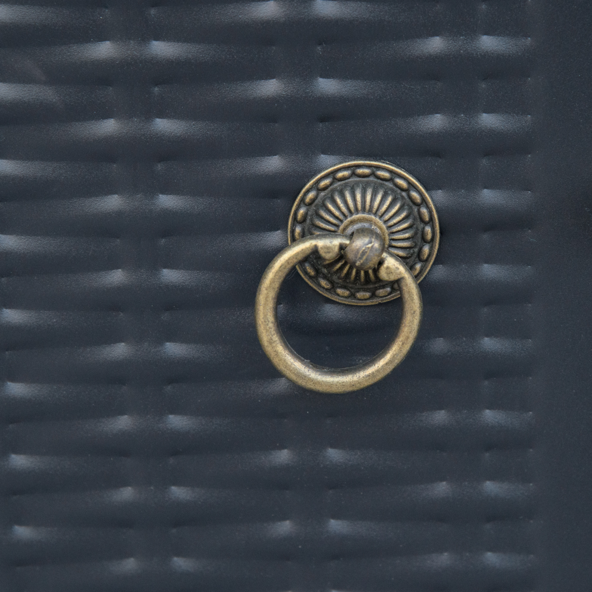 Square Propane Gas Fire Pit Table Rattan Smokeless Heater with Lava Rocks & Lid