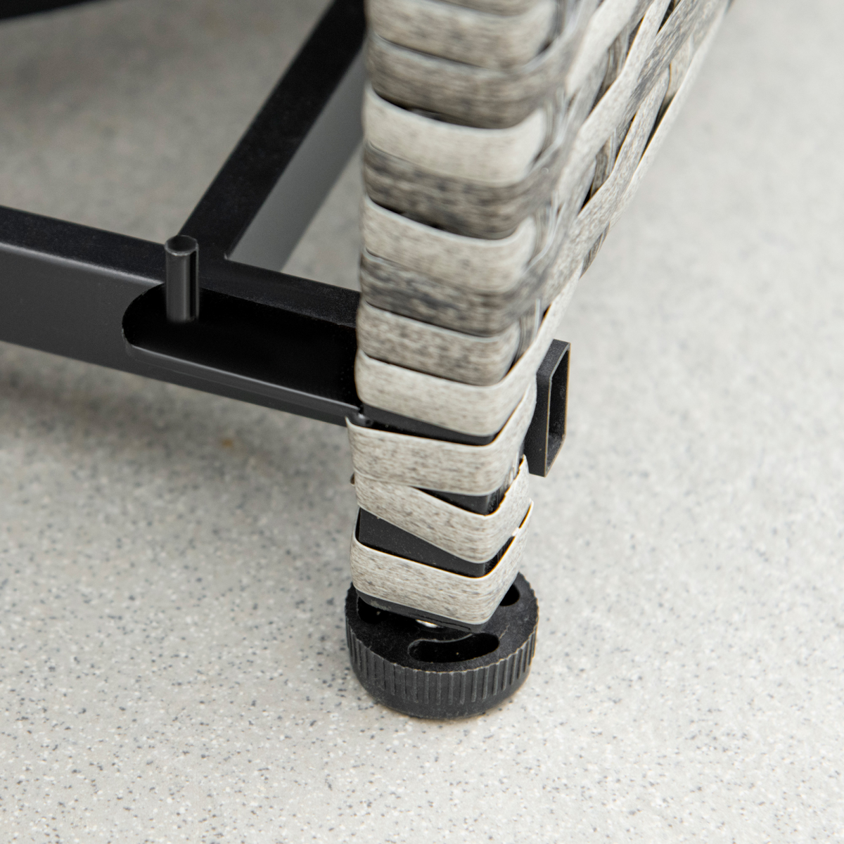 Outsunny Gas Fire Pit Table w/ Rain Cover, Mesh Lid & Lava Stone, 40,000 BTU